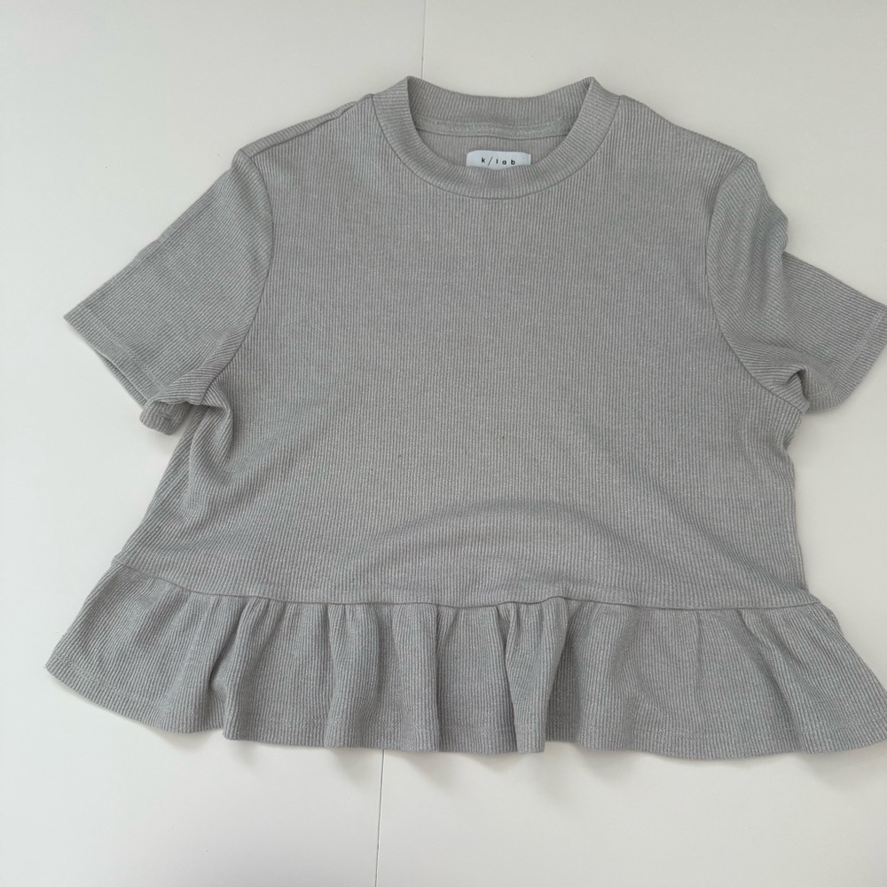 K/Lab Gray Ruffle Hem Sparkly Short Sleeve Tee